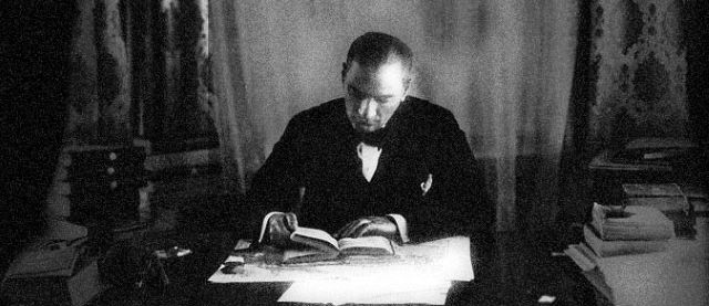 Mustafa Kemal Atatürk Kitaplar