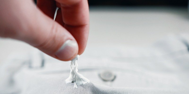 haliya-yapisan-sakiz-nasil-cikarilir