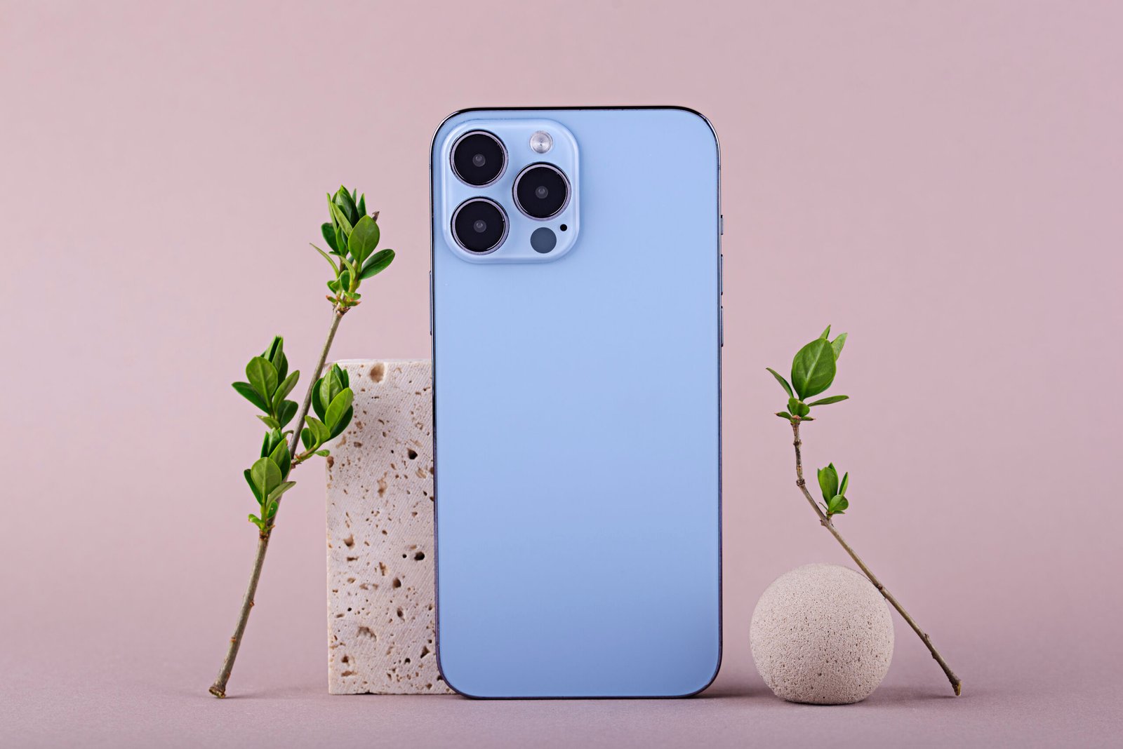 samsung-s25-ultra-vs-iphone-17-pro-max