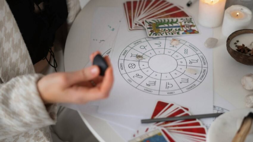 Astrolojide 7 Ev Neyi Temsil Eder? Burçlar İçin Yedinci Evin Anlamı