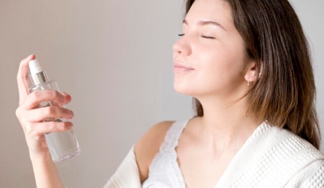 en-iyi-makyaj-sabitleme-spreyi