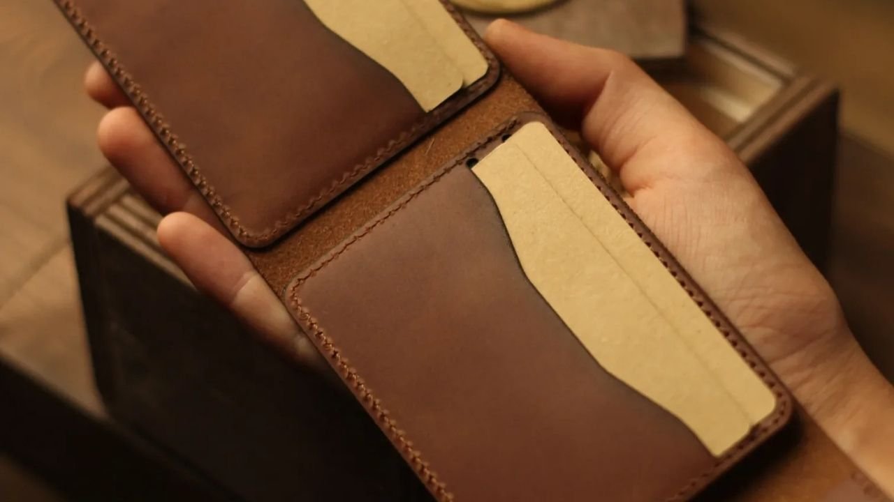 Deri Cüzdanlar: Doğru Seçim, Uzun Ömür ve Şıklık İçin Kapsamlı Rehber